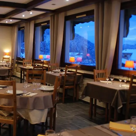 Les Glaieuls Hotel